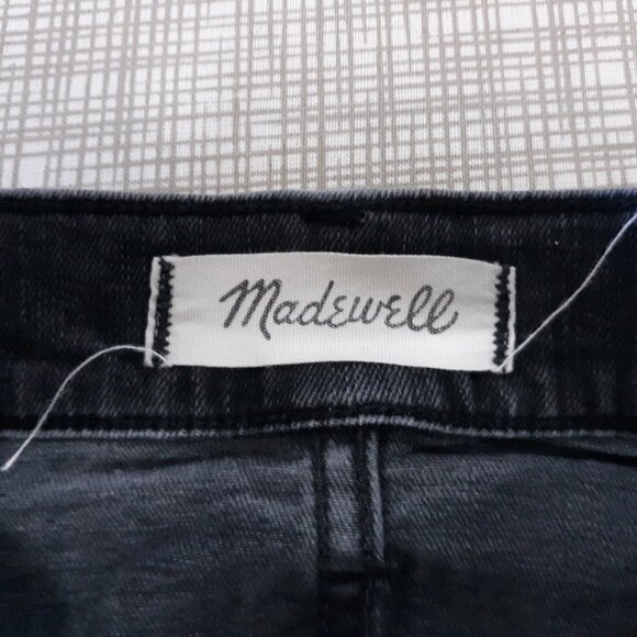 Madewell Women's Jeans Size 26 Black 9" High Riser Skinny Distressed Raw Hem - Picture 9 of 16